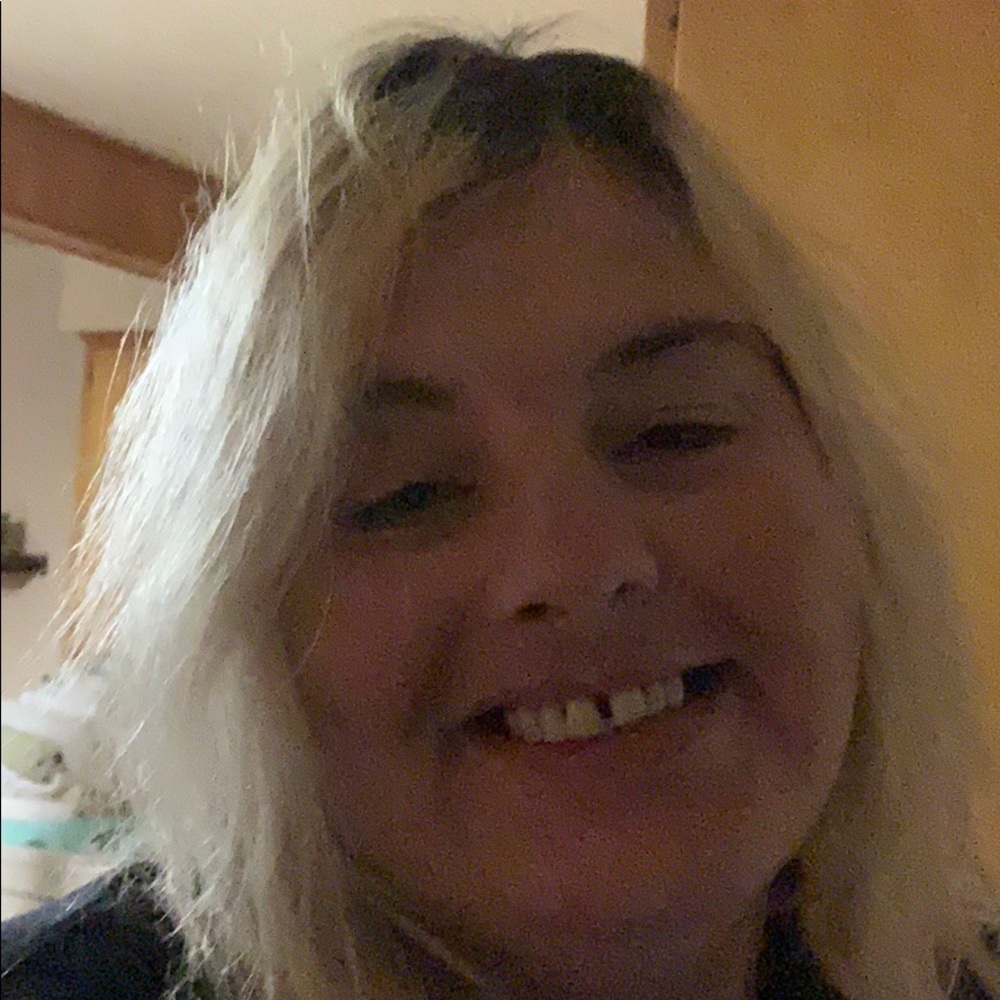 Meet your Posher, Heidi